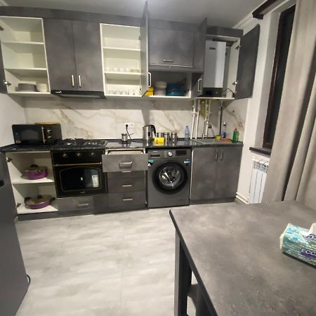 2 Cosy Apartment In Townhouse Near Airport Evn Geghanist  Екстер'єр фото