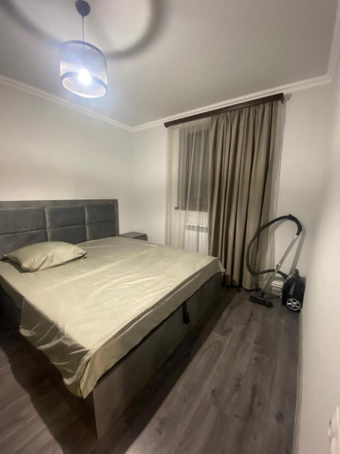 2 Cosy Apartment In Townhouse Near Airport Evn Geghanist  Екстер'єр фото