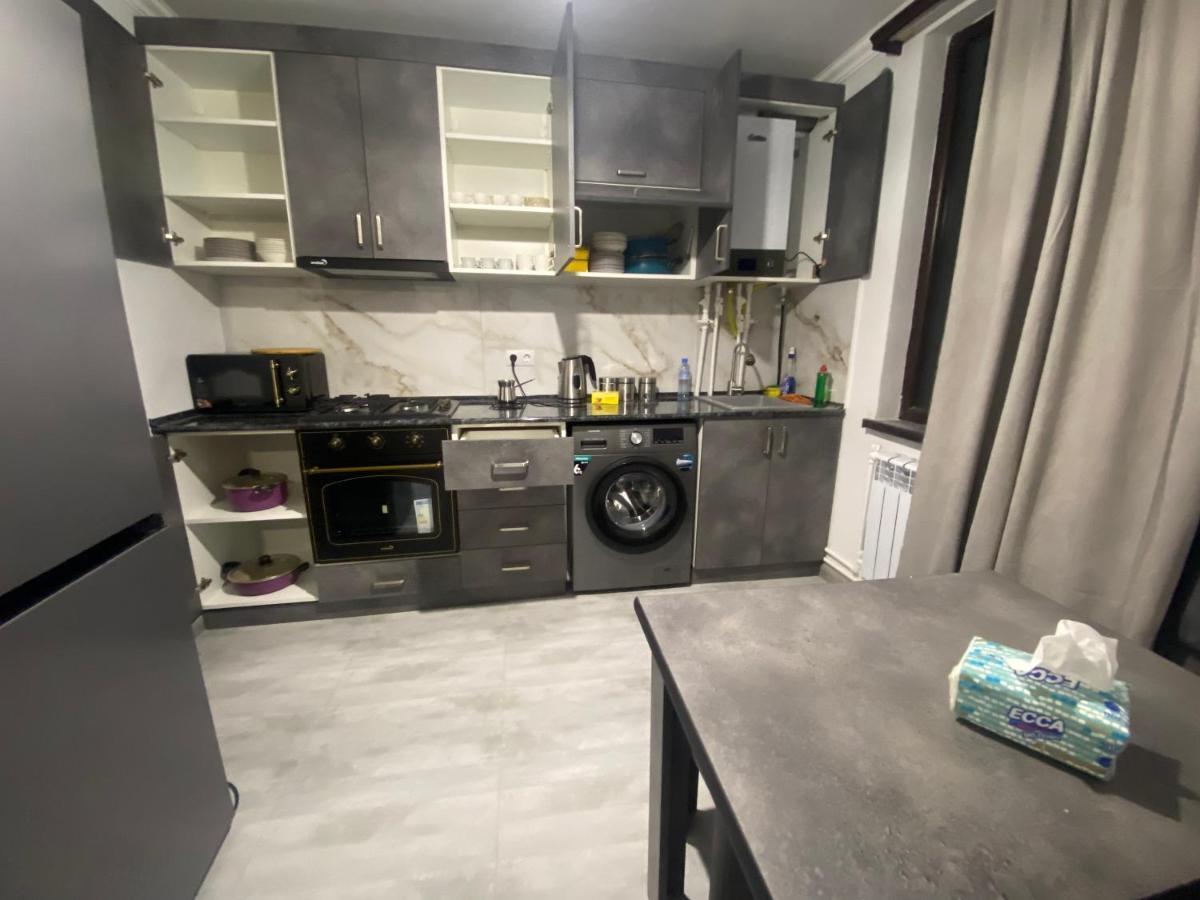 2 Cosy Apartment In Townhouse Near Airport Evn Geghanist  Екстер'єр фото