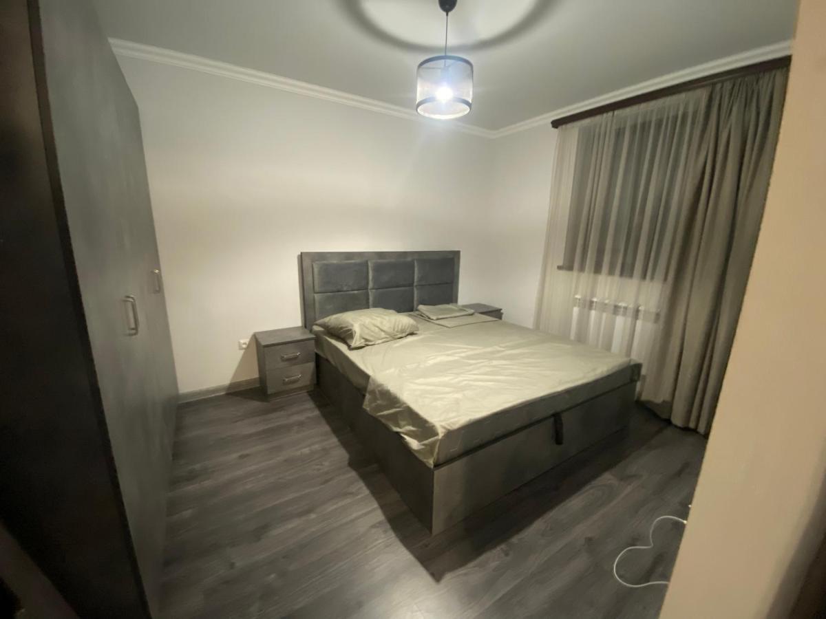 2 Cosy Apartment In Townhouse Near Airport Evn Geghanist  Екстер'єр фото